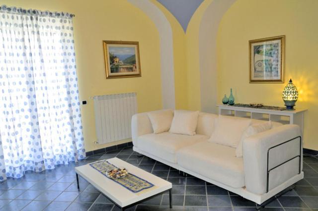 Le Terrazze Di Cristina Bed & Breakfast Vietri Dış mekan fotoğraf